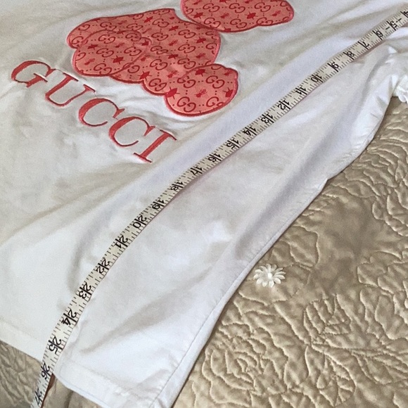 Graphic t shirt teddy bear 🧸 texture shirt no size tag pls refer to photos - Picture 7 of 7